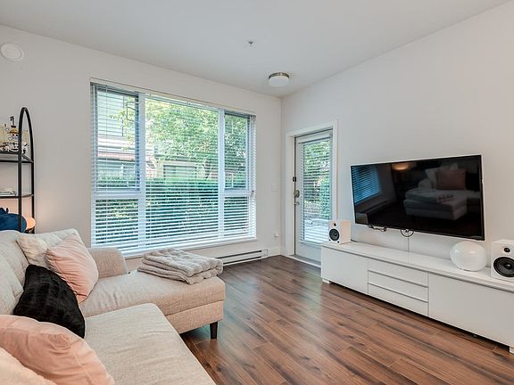 2nd image of 5355 Lane St #123