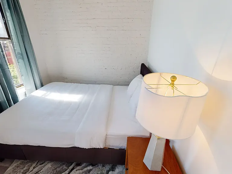 611 E 11th St #5D — Photo 7