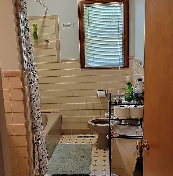 4904 Holmes Ave NW — Photo 6
