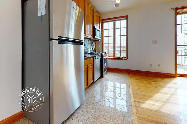 Rented by MySpaceNYC | media 5