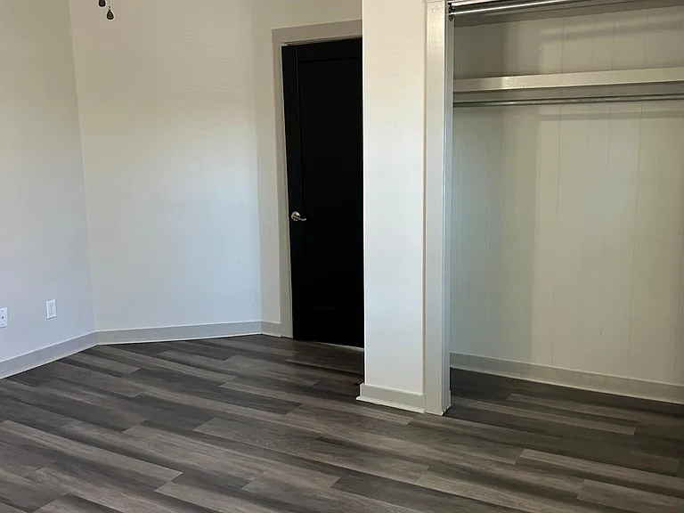 545 Willow St — Photo 13