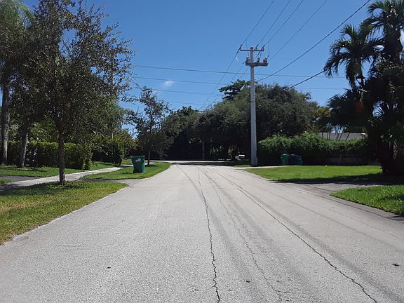 5th image of 8910 SW 156th St