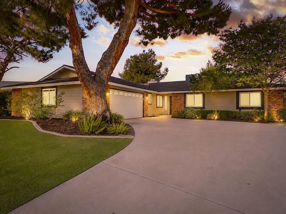 1st image of 204 Jalisco Ave