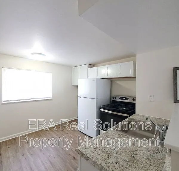 3600 Cushing Dr #B — Photo 15