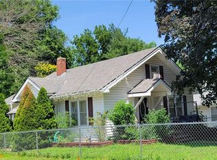 1810 S 27th St, Saint Joseph, MO 64507