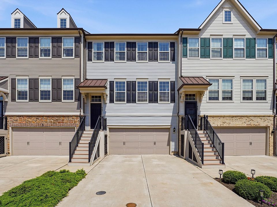 1st image of 443 Tall Oaks Dr