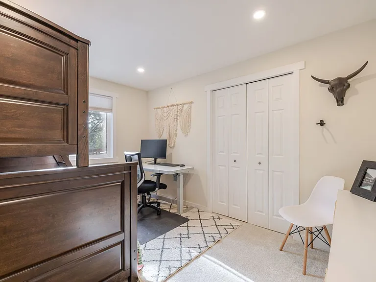 2352 NW Marken Pl — Photo 33