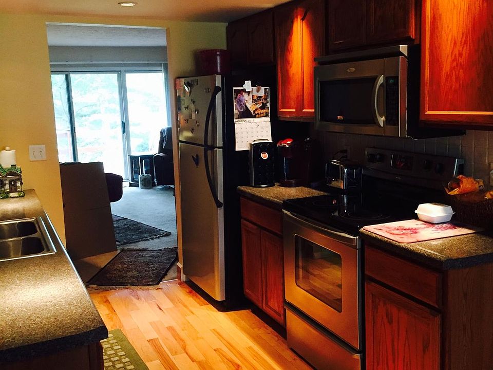 215 Towanda Ave Normal, IL, 61761 Apartments for Rent Zillow