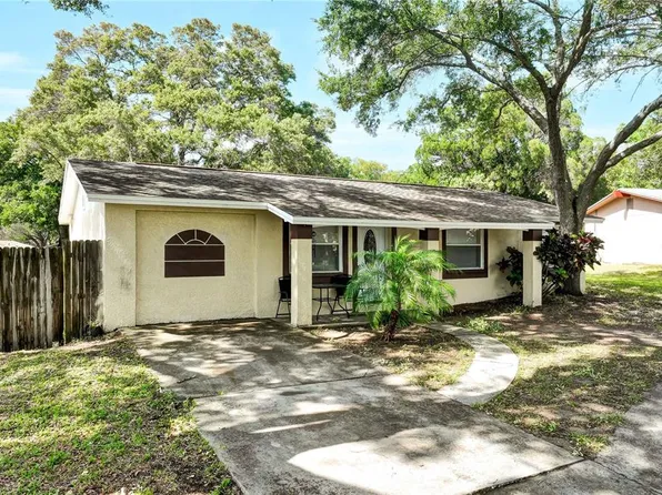 2876 Nutwood St, Clearwater, FL 33759