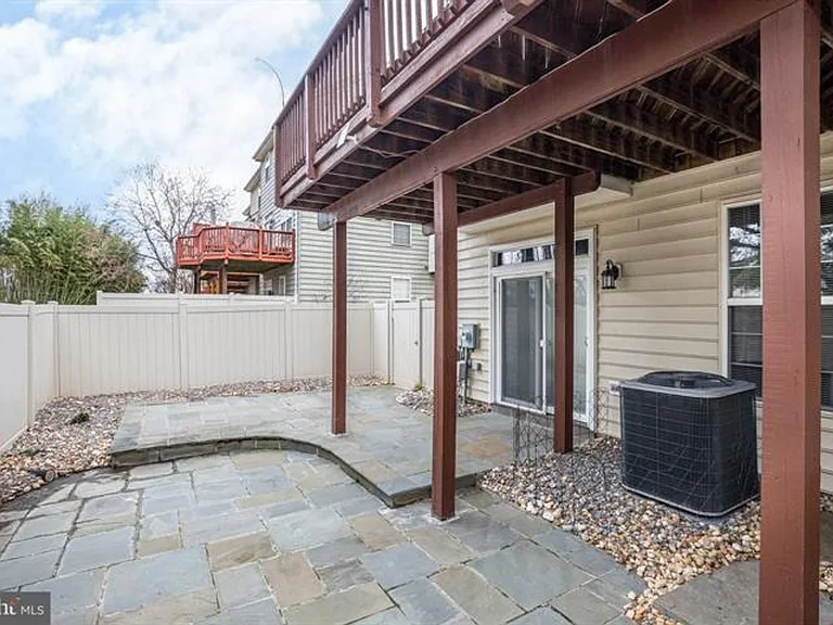 13340 Colchester Ferry Pl — Photo 37