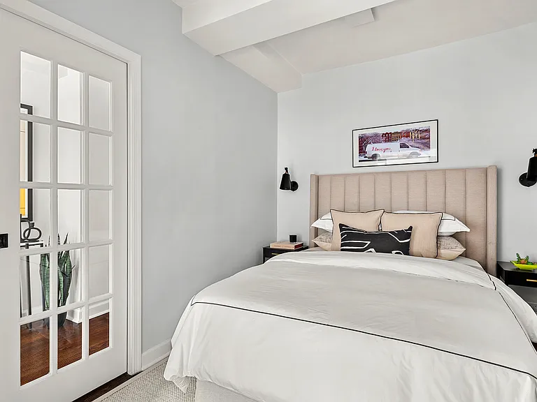 161 W 16th St #6E — Photo 8