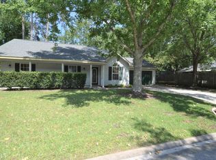 606 McIntosh Dr, Saint Marys, GA 31558