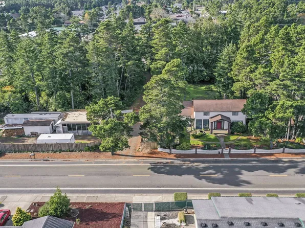 3475 Redwood St, Florence, OR 97439