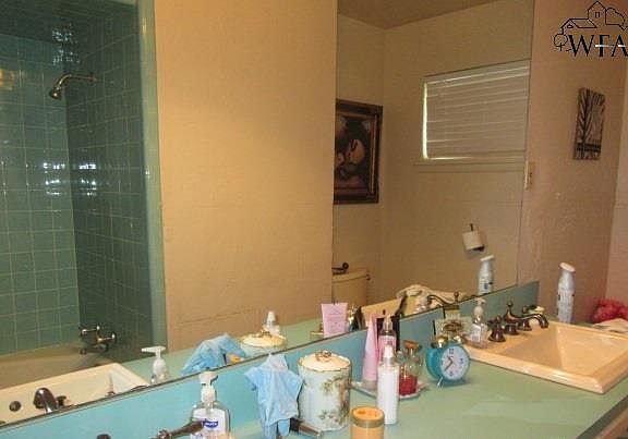 5th image of 1603 Bert Dr
