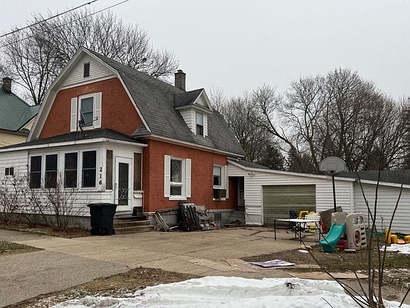 2nd image of 216 Hobart St