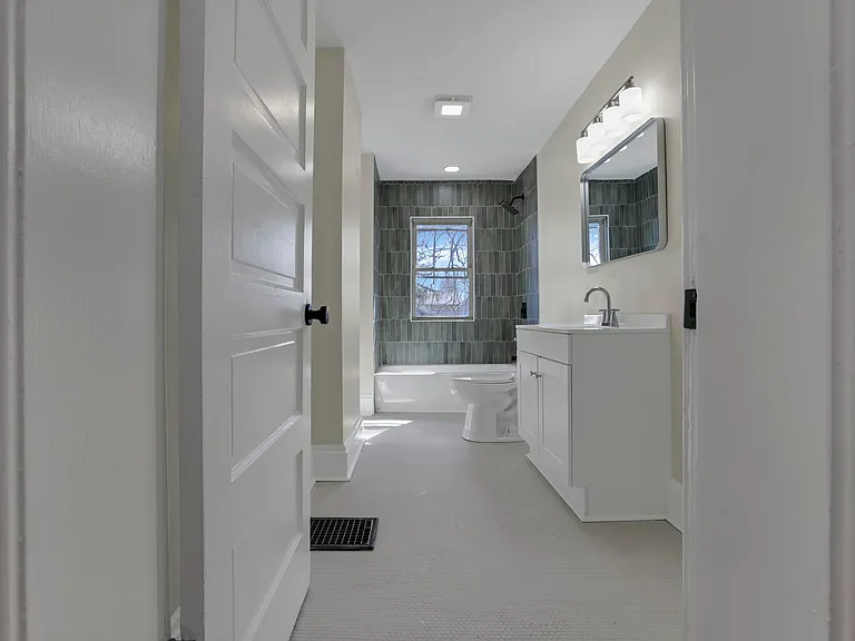 407 Hanford St #407 — Photo 10
