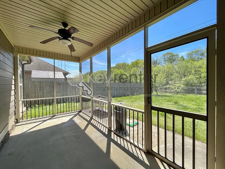 2758 Waterhaven Dr — Photo 6