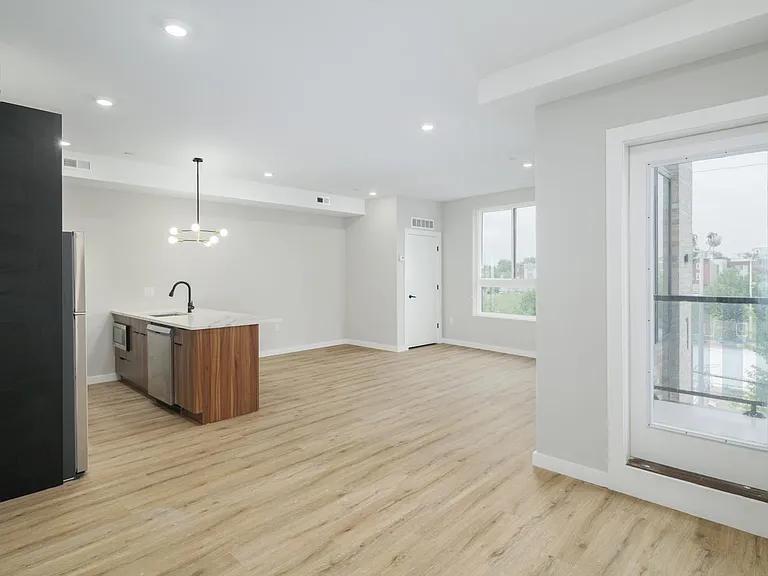 1726 N 22nd St #6 — Photo 12