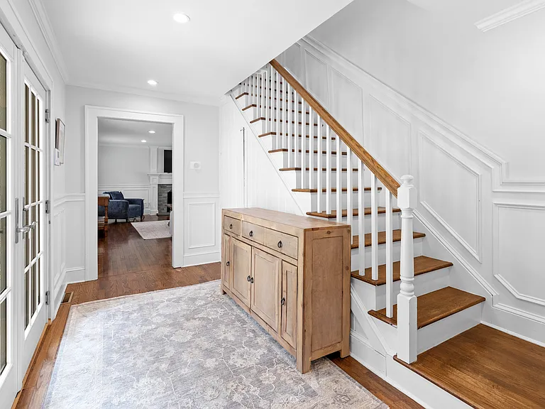 103 Warfield Way — Photo 10