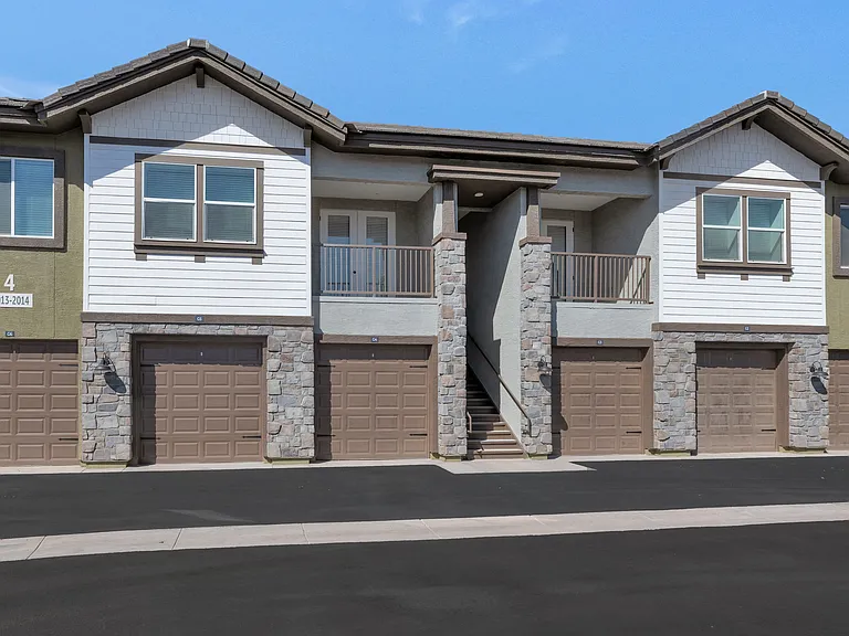 Everly at Morrison Ranch Luxury Apartments — Photo 59