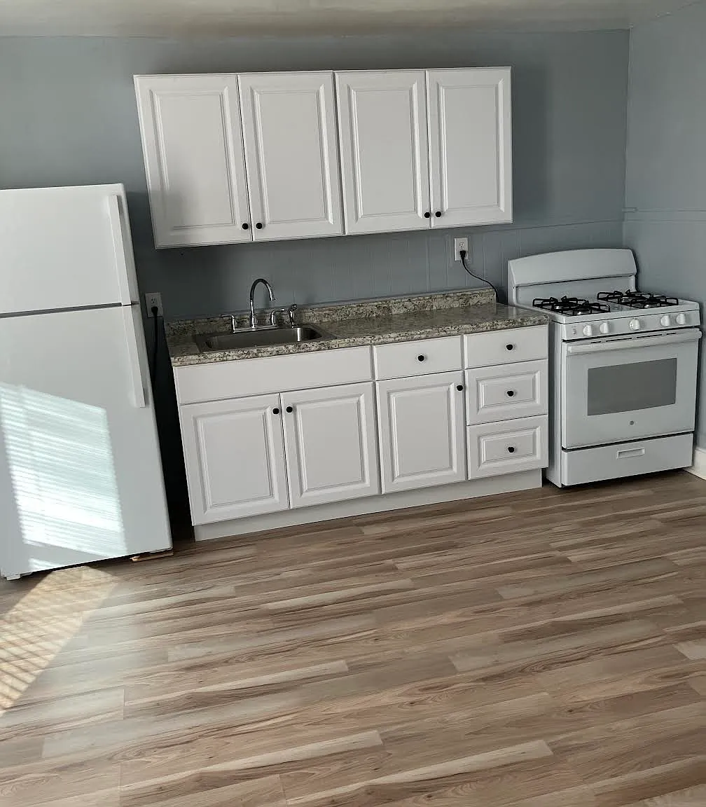 1 bed, 500 sqft, $1,300 — Photo 1