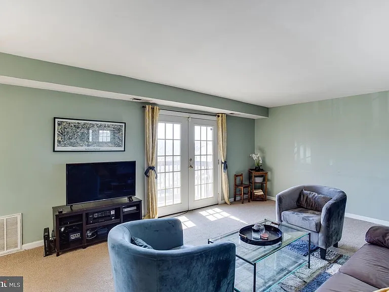 2500 Markham Ln — Photo 16