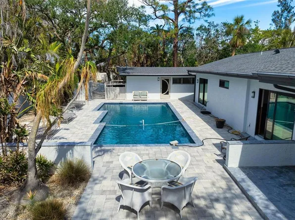 7345 Pine Needle Rd, Sarasota, FL 34242