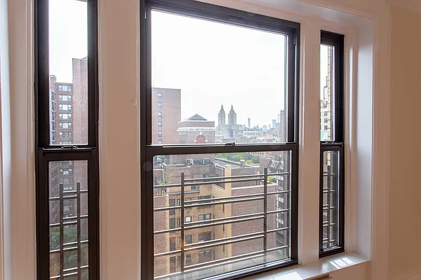 Rented by Compass | media 16