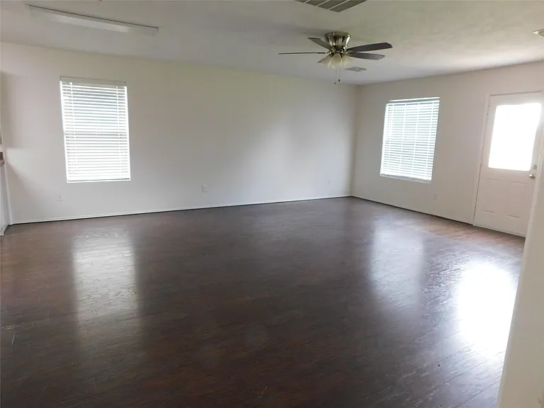 19130 Yaupon Ranch Dr — Photo 10