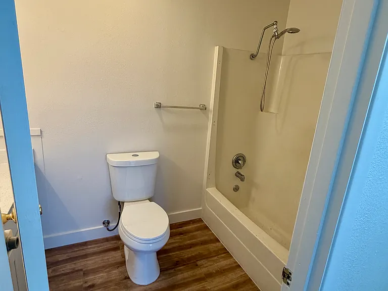 5250 Amy St #4 — Photo 8