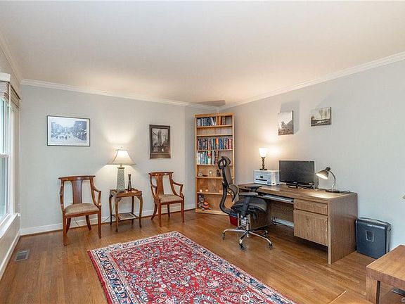3rd image of 12006 Bay Colony Ct