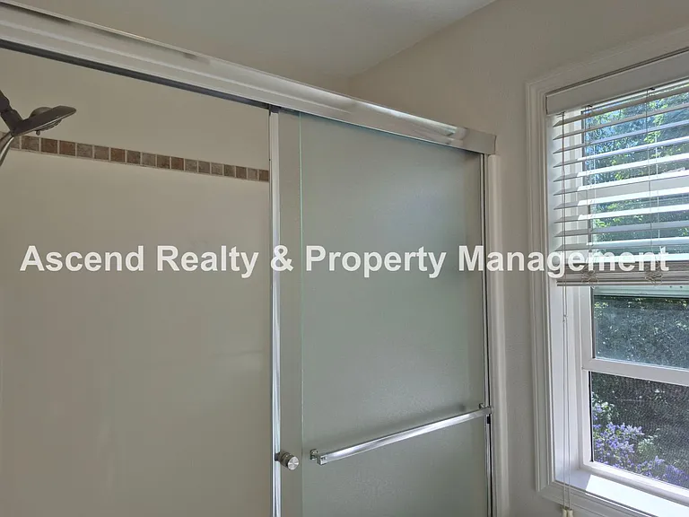 6443 NW Krislynn Ter — Photo 19
