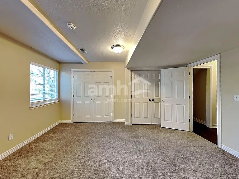 4006 E Dillons Dr — Photo 15