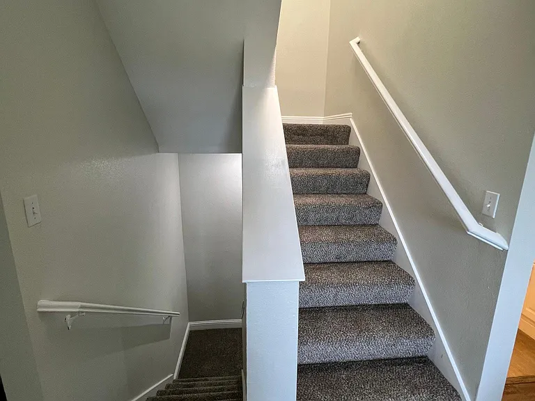 2278 Parnassus Ct — Photo 20