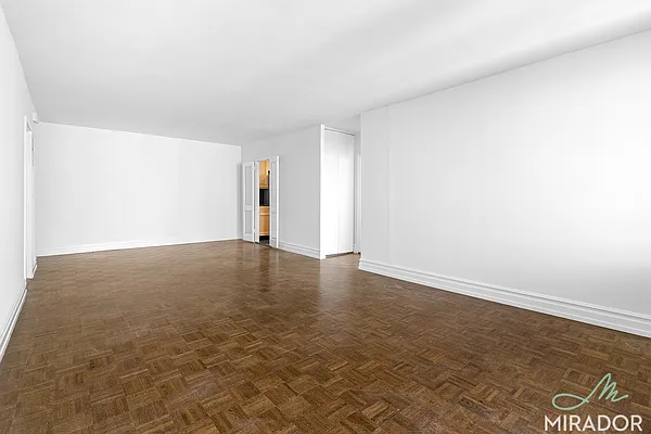 Rented by Mirador Real Estate | media 21