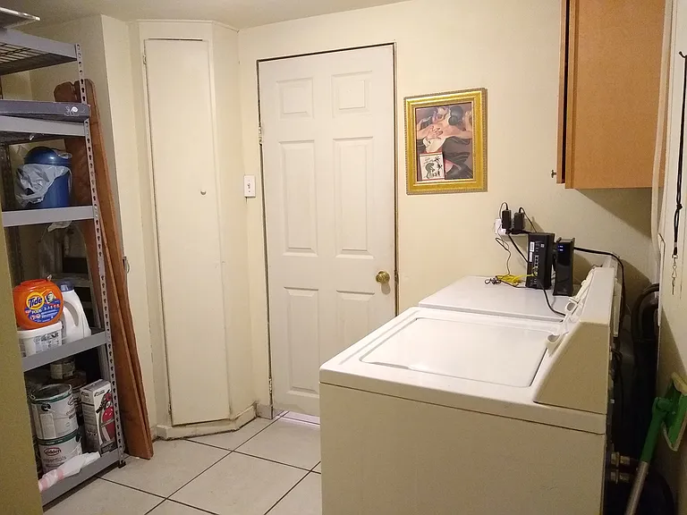 2326 Riverside Dr — Photo 21