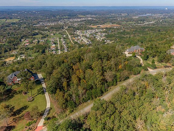 4th image of 9421 Balata Dr