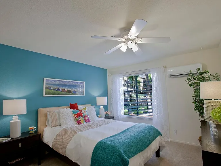 Classic Package bedroom with carpet