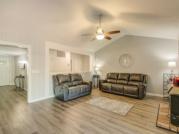 4th image of 5331 Gerine Blossom Dr
