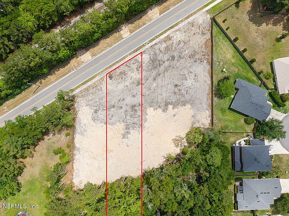 3rd image of 108 SLEEPY HOLLOW Road