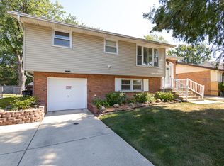 16503 Craig Dr, Oak Forest, IL