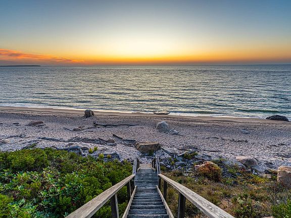 4th image of 355 Rosenburg Rd