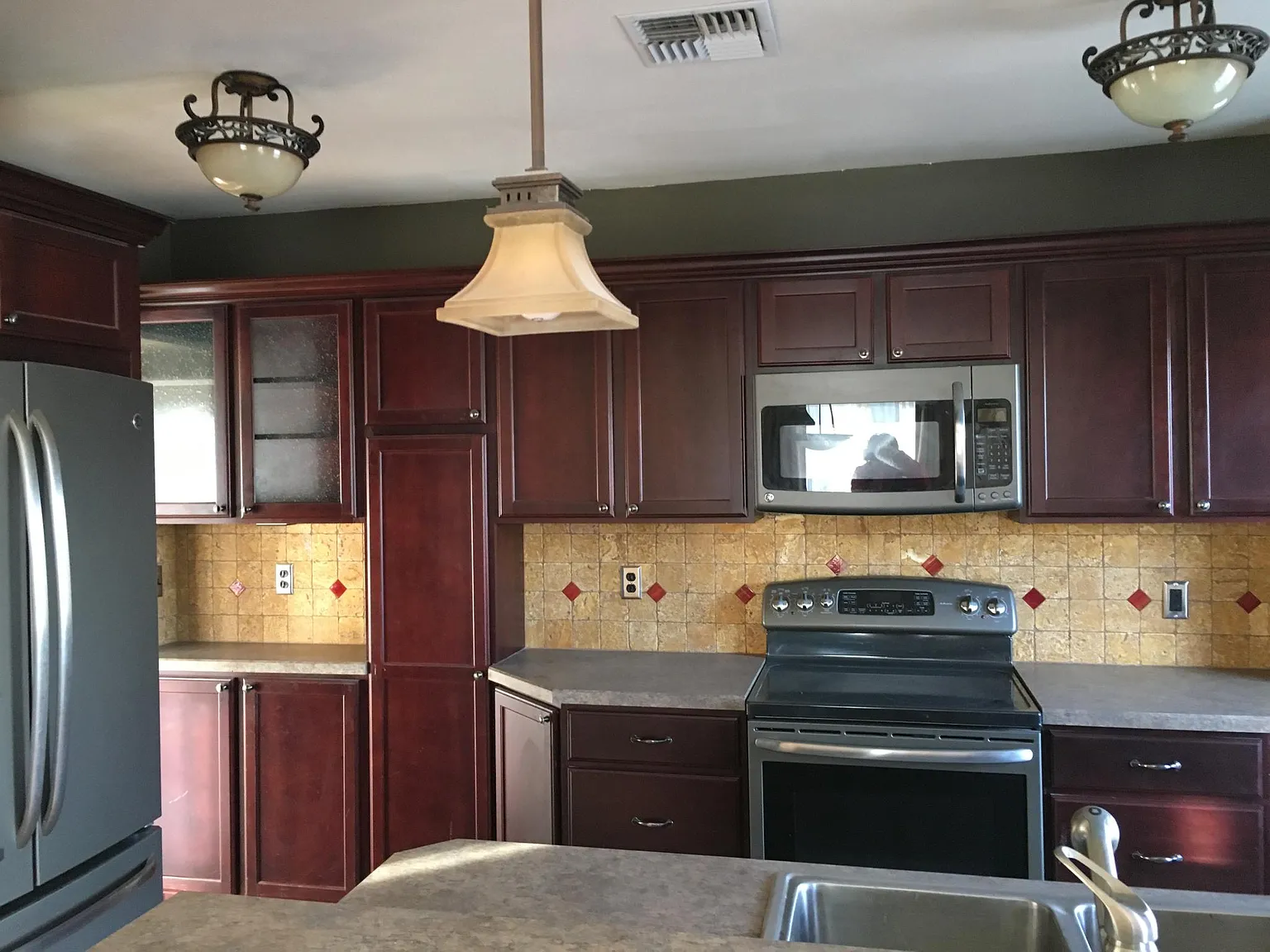 338 Christofferson Ln — Photo 2
