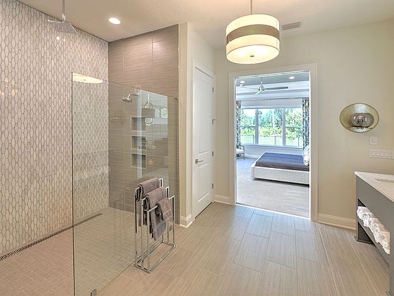 Davenport at Seven Pines Master Bathroom