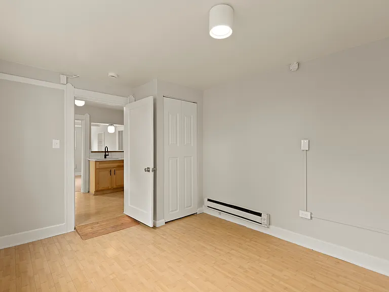 3036 4th Ave W #6 — Photo 9
