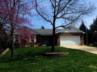 110 Choctaw Dr, Wentzville, MO 63385