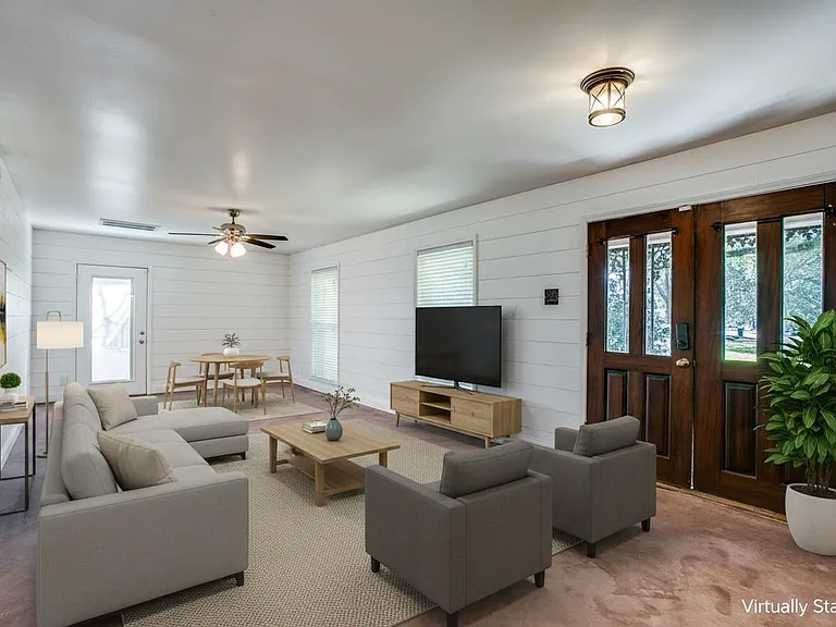 8503 Manhattan Dr — Photo 5