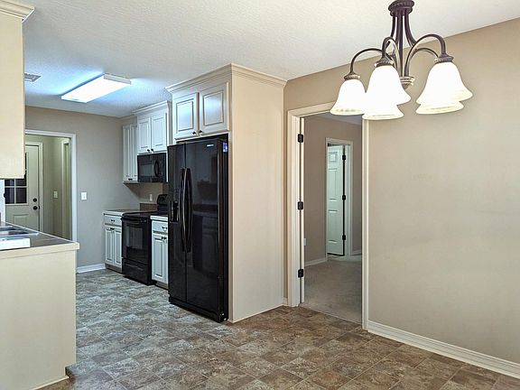 5th image of 259 Lost Orchard Dr