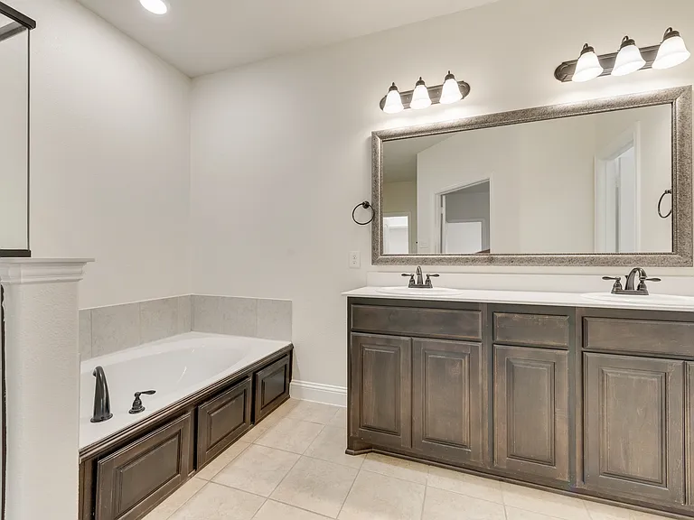 621 Dogwood Dr — Photo 12