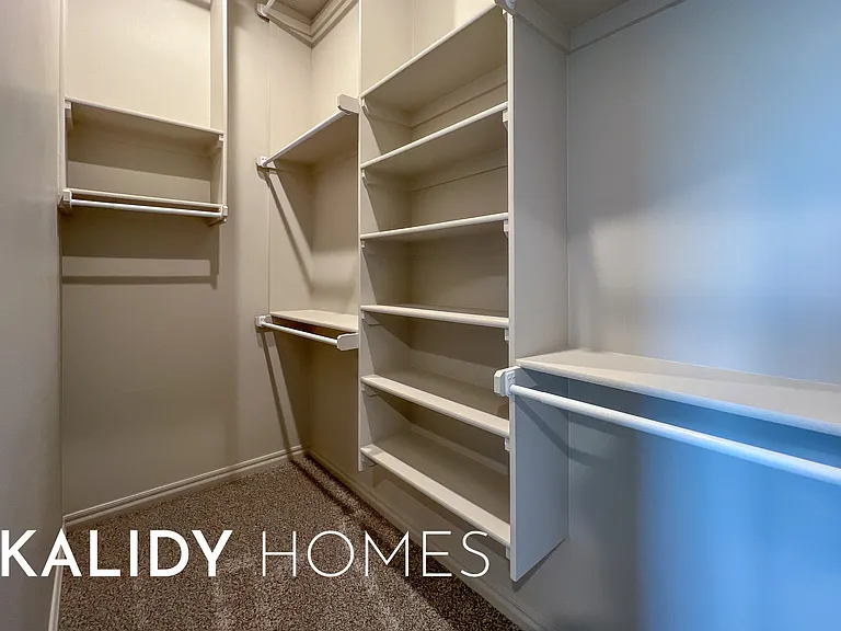 3324 Lola Ct — Photo 30